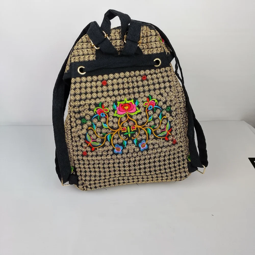 Embroidered mexican floral multicolor handmade bagpack‎ 100%mexican art dew